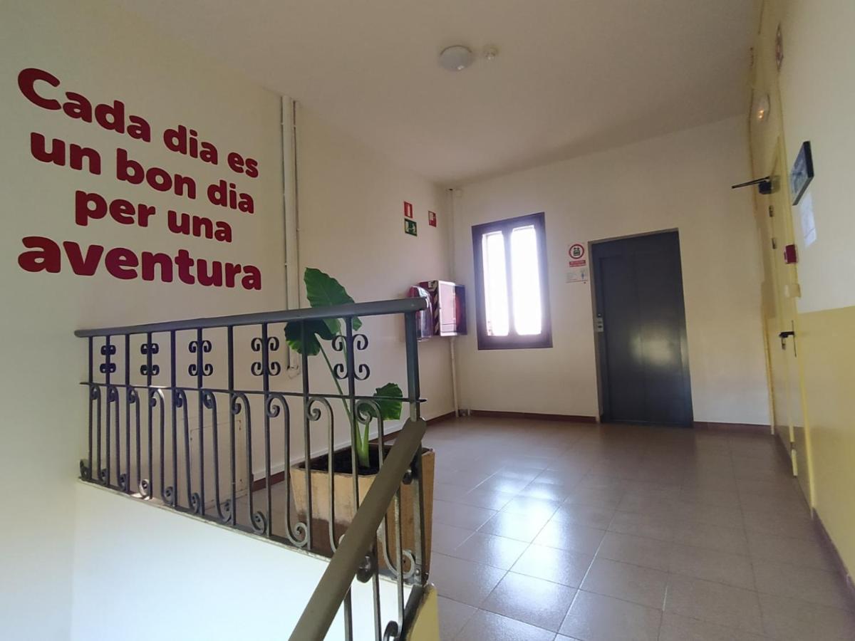 L'Espluga De Francoli Xanascat Hostel Buitenkant foto