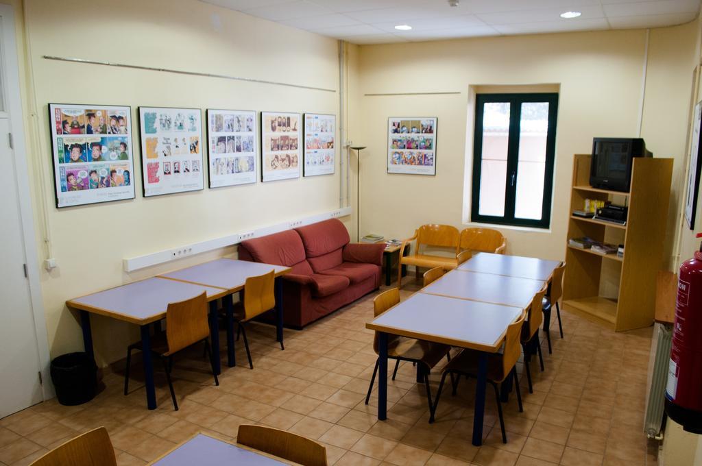L'Espluga De Francoli Xanascat Hostel Buitenkant foto